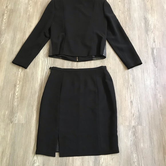 Liz Claiborne jacket and skirt set - Picture 2 of 4